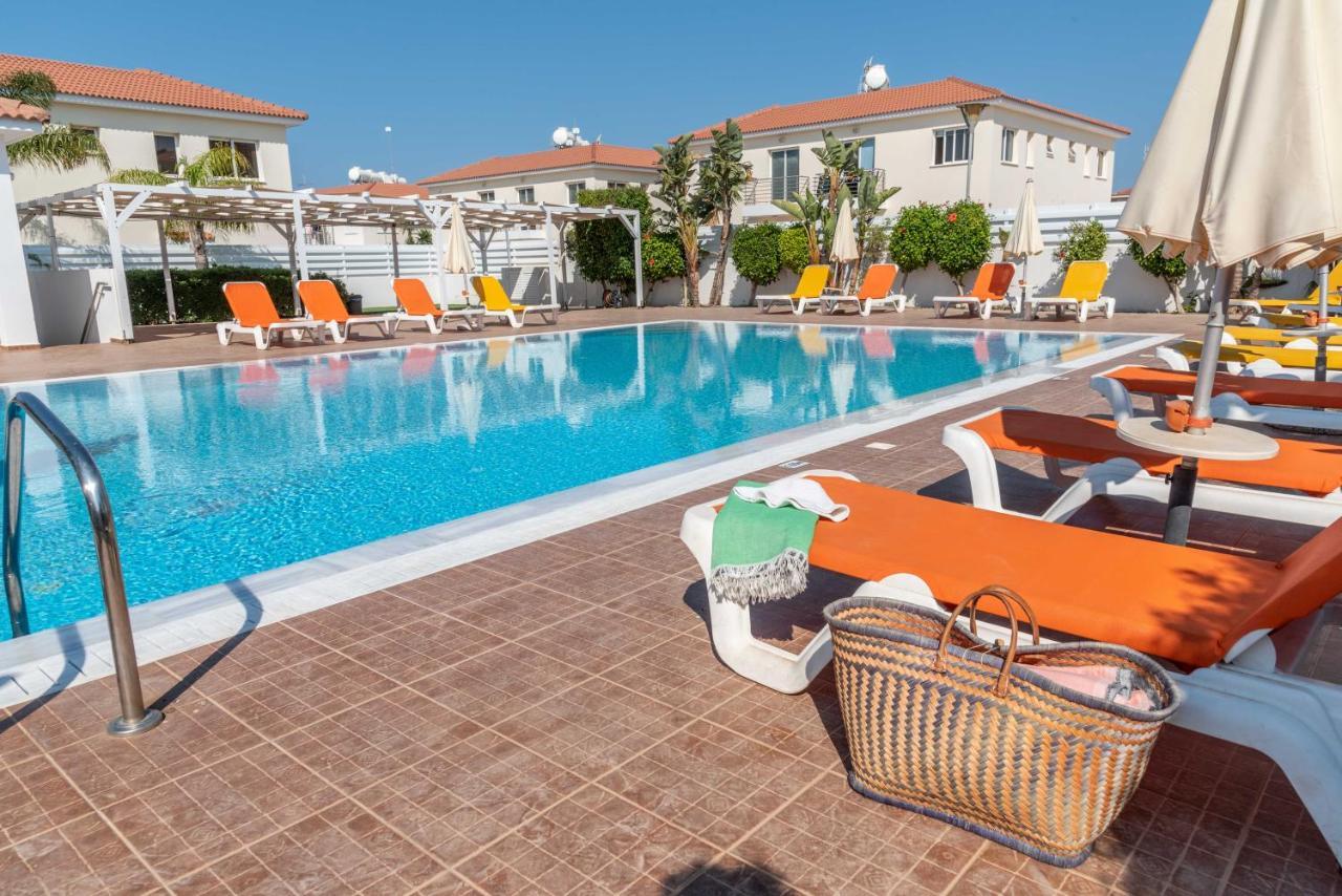 Mythical Sands Resort & Spa, Evilion Apartment Paralimni Ngoại thất bức ảnh